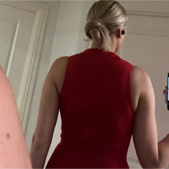 Red midi dress - Picture 3 of 5